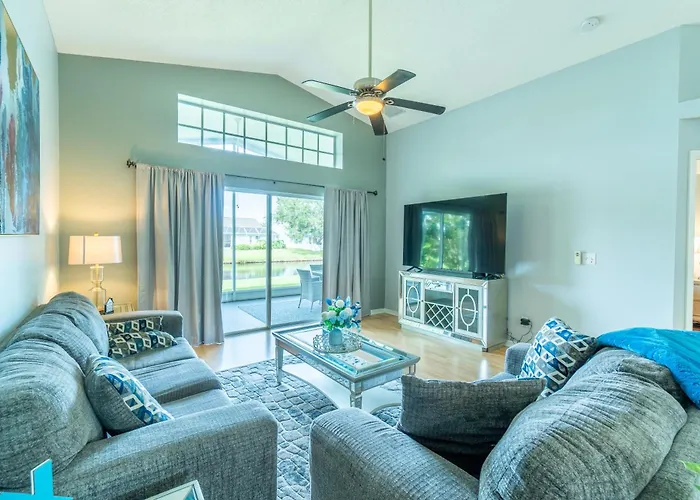 Luxurious Lakeview Retreat - 4Bd 2Ba - Sleeps 9